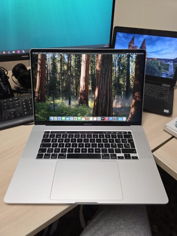 MacBookPro 2019 16" 16GB RAM 500SSD i7! - Imagen 2
